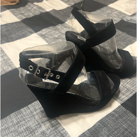 Black Steve Madden size 8.5 - Picture 2 of 3